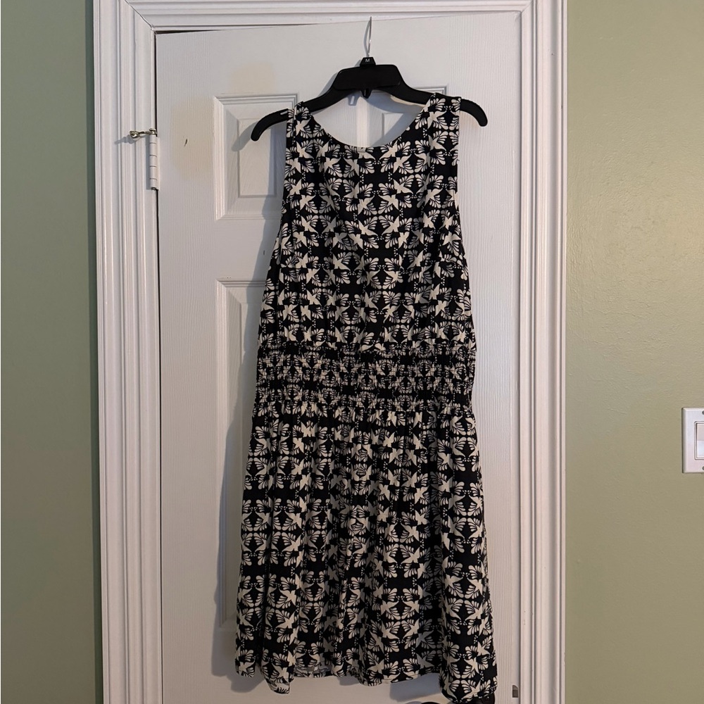 NWT - Black and White Floral Sleeveless Dress